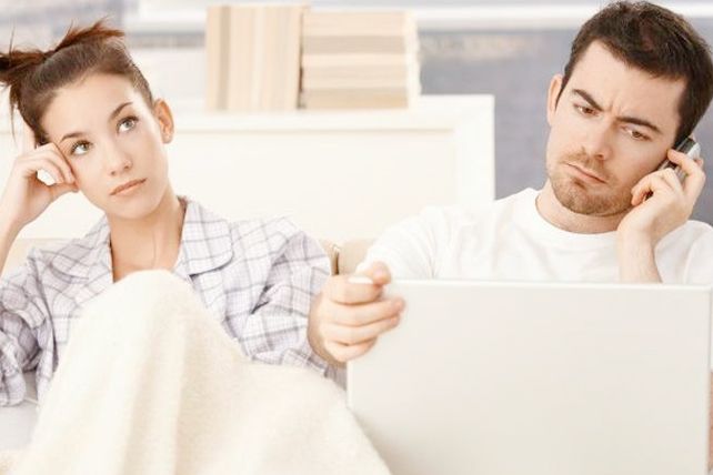 ¿Tu pareja trabaja demasiado? Acá tenes algunos tips para adaptarte