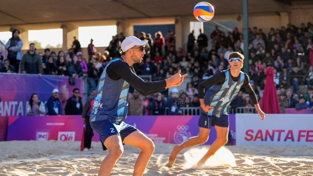 Nicolás y Tomás Capogrosso se lucieron en el debut del voleibol de playa de los Juegos Suramericanos