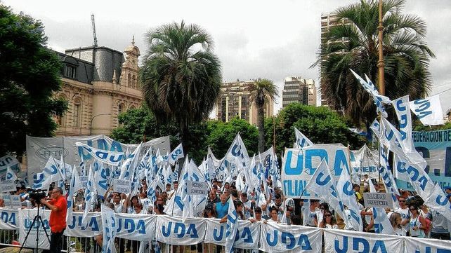 UDA pide reapertura de paritarias y diálogo