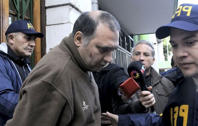 Angeles tenía además varias lesiones en el dorso de las manos y en los muslos que son compatibles con lesiones defensivas.