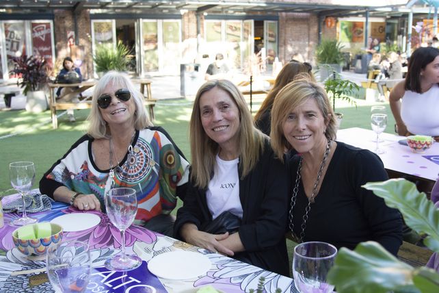 Liliana Groponi, Gabriela Madariaga y Flavia Conti.  
