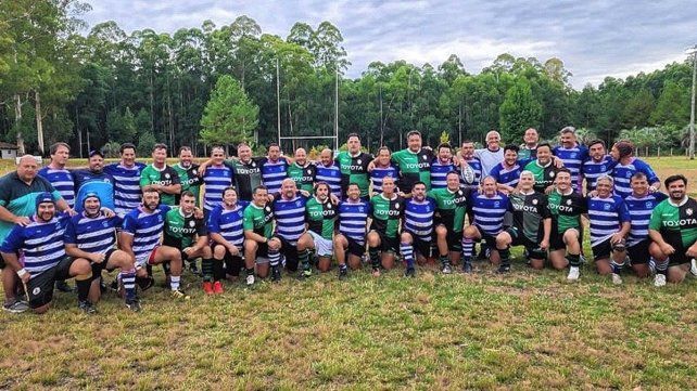 Salto Grande Rugby recibió a Duendes Rugby Club de Rosario en la categoría Classics.