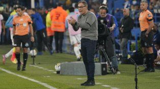 Holan probó el equipo este miércoles por la mañana en el Gigante pensando en el choque ante San Lorenzo.