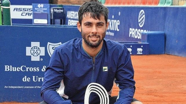 Genaro Olivieri completó este lunes su partido ante Etcheverry