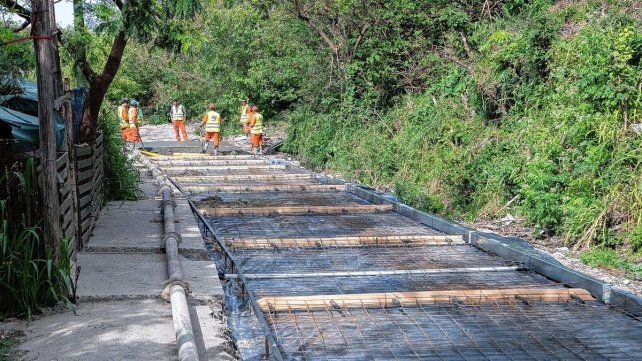 Paraná: avanzan las obras viales en Bajada Grande con la intervención de 100 cuadras.