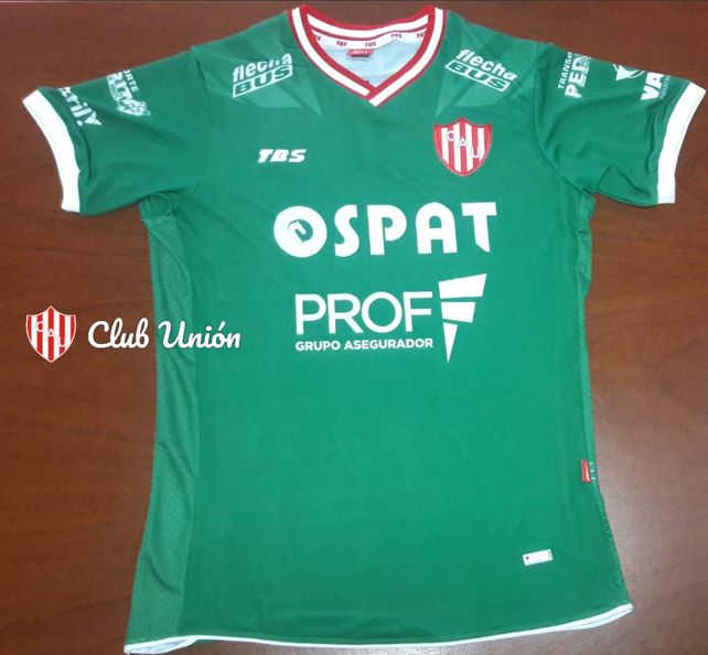 Se presentó la nueva indumentaria de Unión