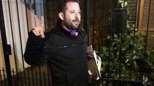 José Ottavis sorprendió al vestir una pollera y confesó: Me pasé de la raya