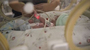 Dos gemelas de 40 días son las pacientes más pequeñas con Covid positivo en la provincia
