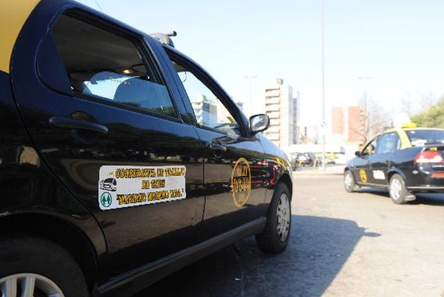 Los taxistas rosarinos piden la renuncia de Lamberto