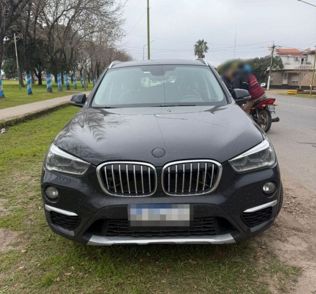 El conductor del BMW llegó hasta el bulevar Villarino