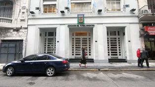 Chiqui Tapia en la mira: la Justicia allanó sedes de la AFA y clubes