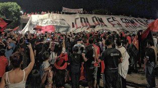 Ni el mal momento opaca la pasión: Colón celebró sus 120 años con una fiesta inolvidable