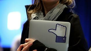 Fue multado con 4.100 dólares por clickear un Me gusta en Facebook