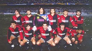 El equipo de Newells que se consagró campeón 90/91 en La Bombonera.