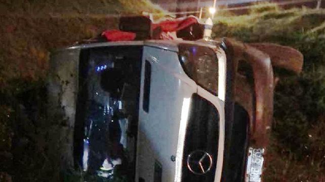 Un exvocalista de Ráfaga sufrió un grave accidente en el sur santafesino