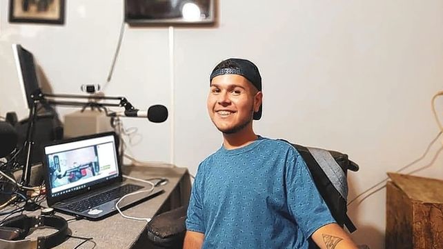 Tiago tiene 20 años. Vive en la ciudad santafesina de Vera y es emprendedor.