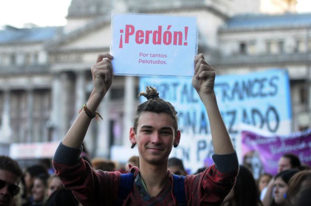 Se mantiene la cifra de un femicidio cada 30 horas