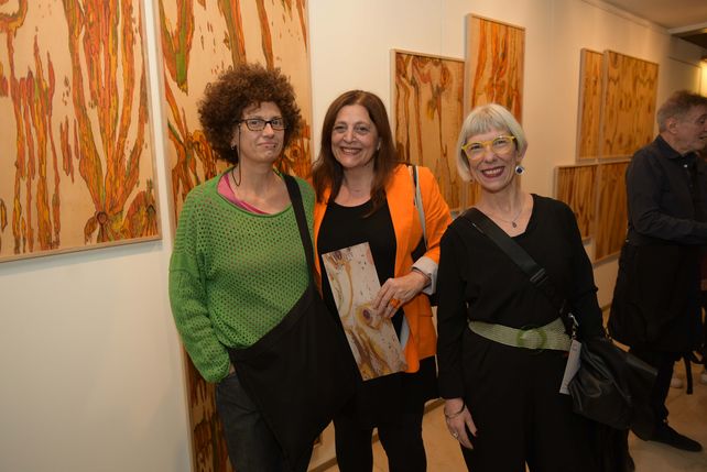 Andrea Ostera, Patricia Dibert y Silvina Gandini.