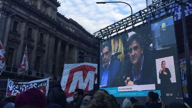La ley de aborto legal obtuvo la media sanción de la Cámara de Diputados