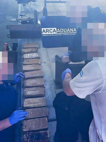 Concordia: hallan 16 kilos de cocaína en camión de cereales