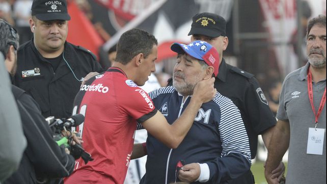 La emoción a flor de piel. La Fiera Rodríguez abraza a Diego