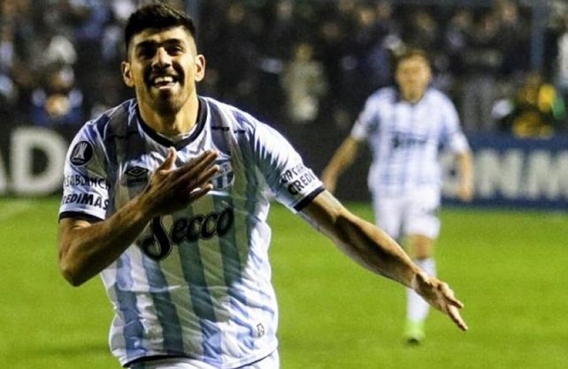 Un delantero del Decano que le interesa a Colón