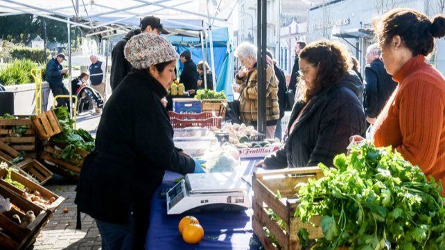 La Feria en tu Barrio incorpora un nuevo punto de venta en la Plaza Carbó