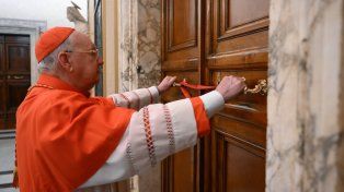 Tras el rito de constatación de su muerte, sellaron la habitación de Francisco