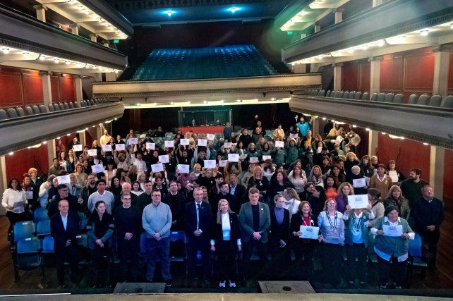 Las voluntarias fueron reconocidas en el Teatro La Comedia.