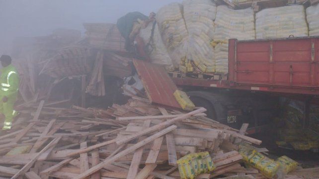 Ruta 12: confirman dos muertos en choque en cadena