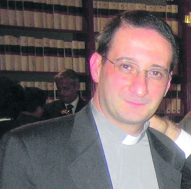 complicado. Luiggi Capozzi está internado actualmente en una clínica.