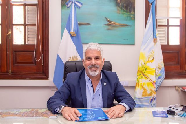 El intendente Jorge Berti apuesta a la capacitación y el fortalecimiento del empleo genuino.