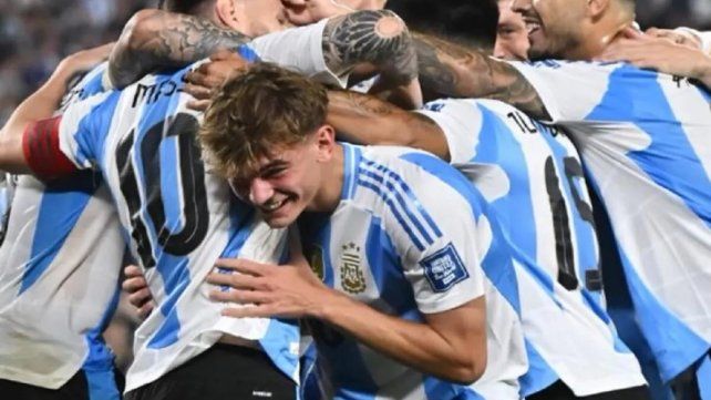 La foto que posteó Nicolás Paz con un homenaje a Lionel Messi