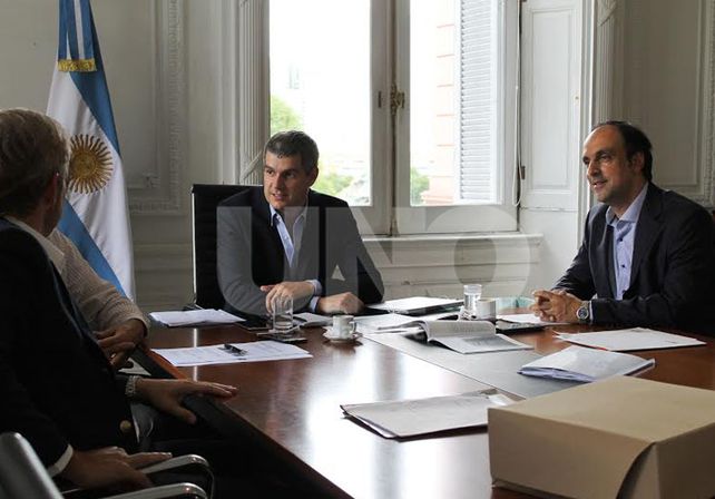 En la Casa Rosada. El mandatario local fue recibido por Marcos Peña y Rogelio Frigerio. Antes tuvo un encuentro con Pablo Bereciartua. Gentileza/Municipalidad de Santa Fe