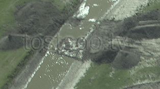 Desde el aire: el Salado aparece parcialmente obstruido