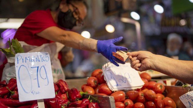 La guerra y el petróleo empujan la inflación de Europa al 3 % interanual