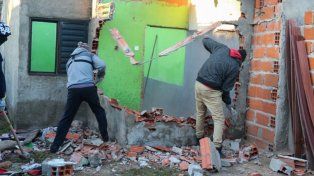 Con el derrumbe de tres búnkeres en Barranquitas comenzó el ataque a la venta minorista de drogas