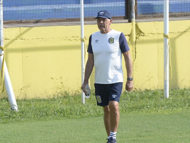 Russo no logra que Central sea regular. Lo positivo es que de local ganó los tres partidos que jugó.