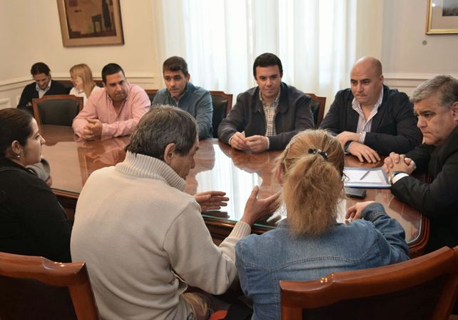 Reunión con vecinos de Barrio Jardín Botánico y Nueva Pompeya por inseguridad