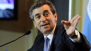 Randazzo, aunque le esquiva a la prensa, ya está en carrera