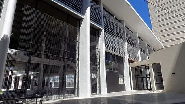 Escuela Centenario: movilización por acosos y seguimientos