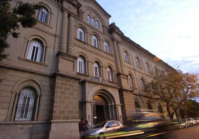 Denuncian discriminación en un colegio privado local