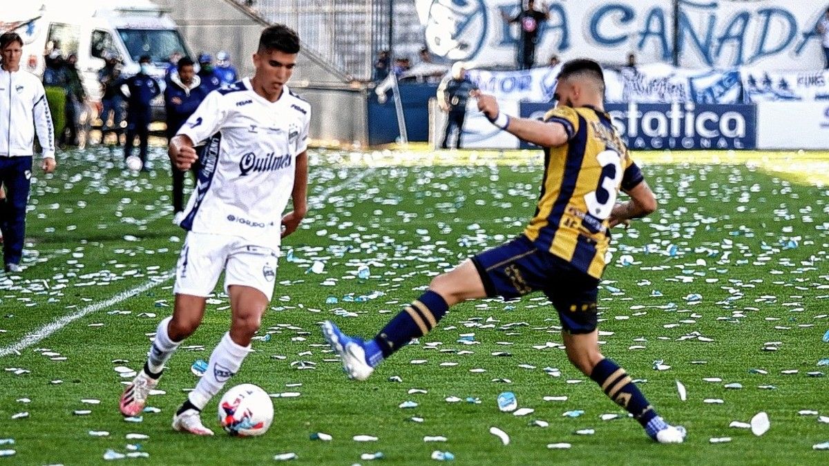 Club Atlético Tigre on X: ✍️ Hace instantes, Martín Ortega se convirtió en  nuevo jugador del Club Atlético Tigre. El lateral, proveniente de Quilmes,  firmó su contrato con nuestra institución hasta diciembre