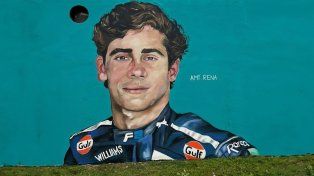 La artista Amy Rena se encargó de realizar el mural de Franco Colapinto en Luján.