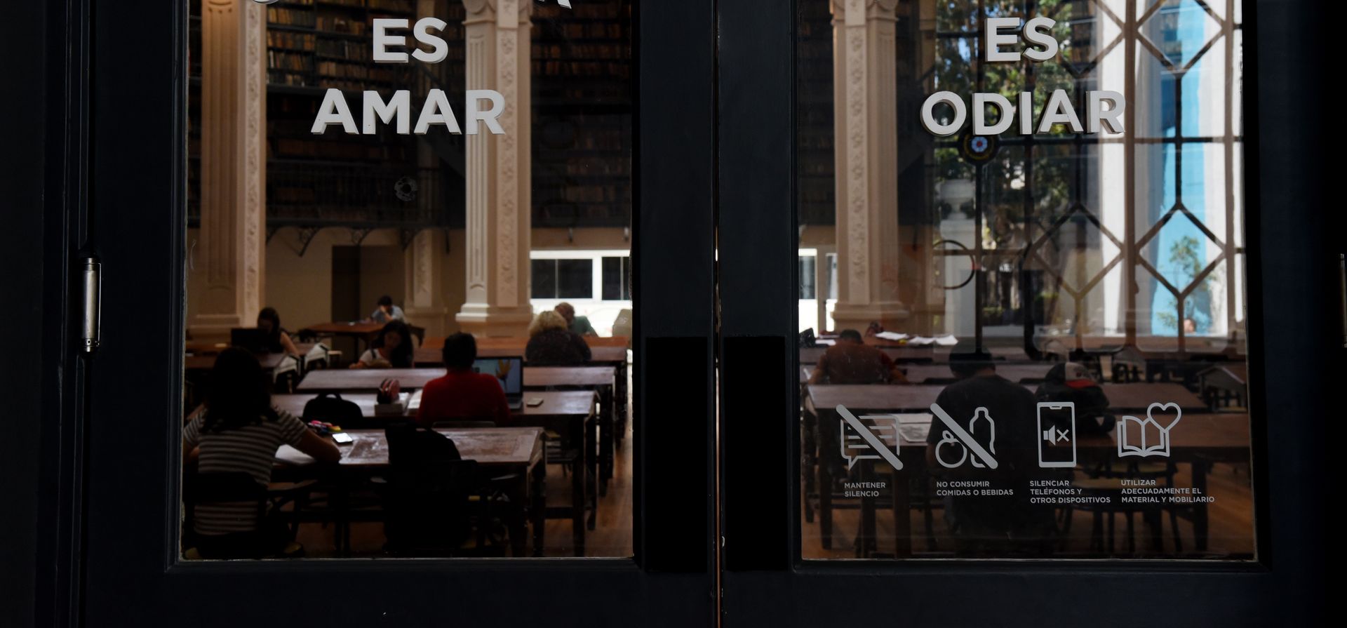 La Biblioteca Argentina amplía su colección de escritores rosarinos