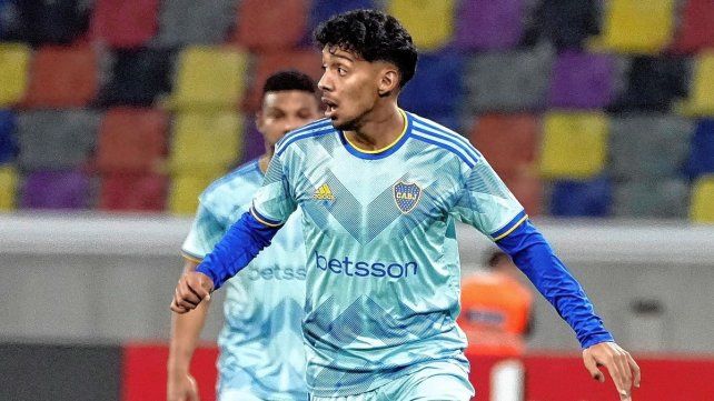 Cristian Medina es titular en Boca.