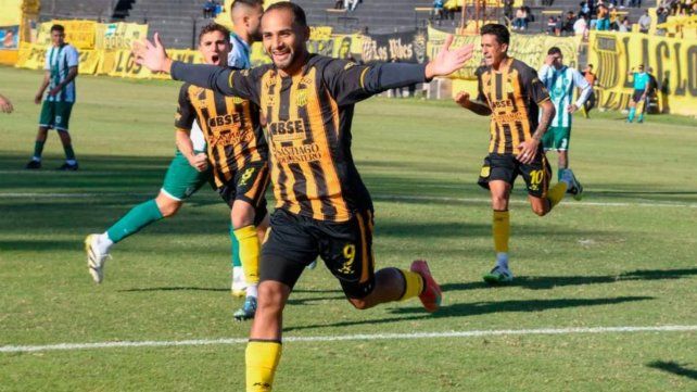 Mitre llega entonado al duelo con Colón tras una goleada que alimenta su ilusión