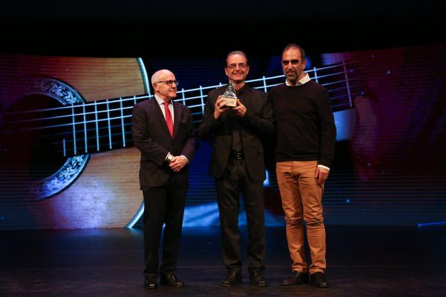 Jorge Fandermole recibe el gran premio Fondo Nacional de las Artes en 2019