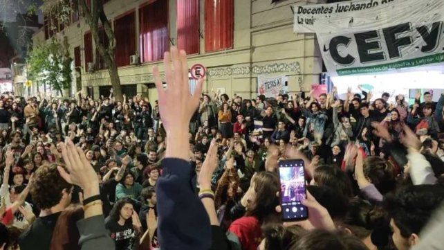 Financiamiento universitario: estudiantes toman facultades y organizan una marcha
