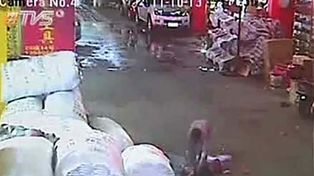 La muerte de una ni&ntilde;a atropellada muestra el deterioro moral de China